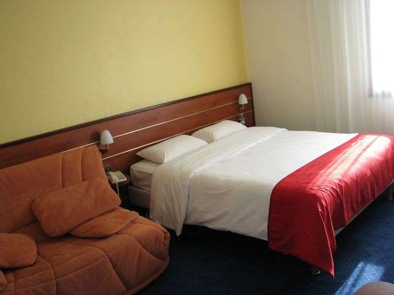 Brit Hotel Nantes Vigneux - L'Atlantel Vigneux-de-Bretagne Quarto foto